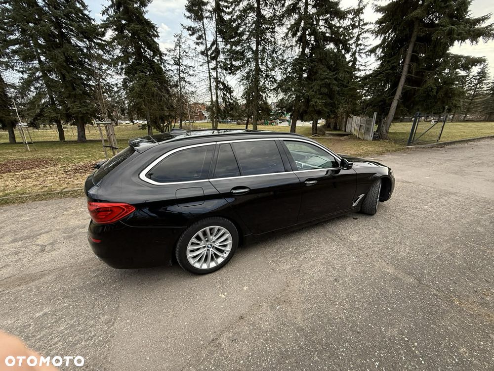 BMW Seria 5 520d Luxury Line - 11