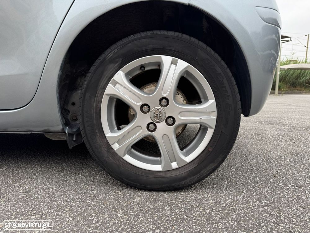 Toyota Yaris - 27