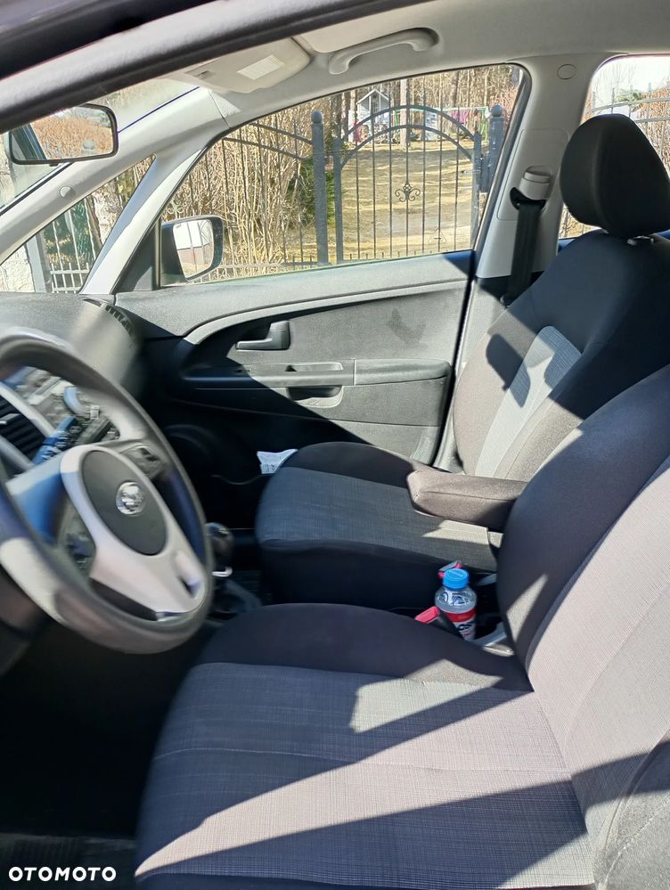 Kia Venga 1.4 M - 10