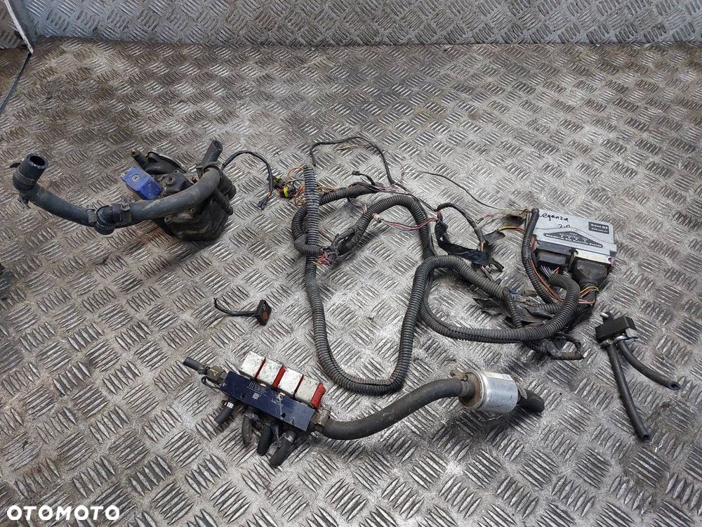 INSTALACJA GAZOWA LPG KME DIEGO G3 67R-013971 67R-010104 VALTEK AT09 - 1