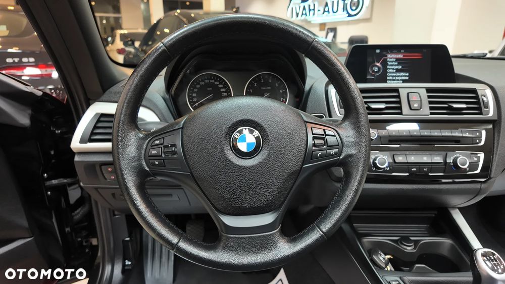BMW Seria 2 218i Sport Line - 22