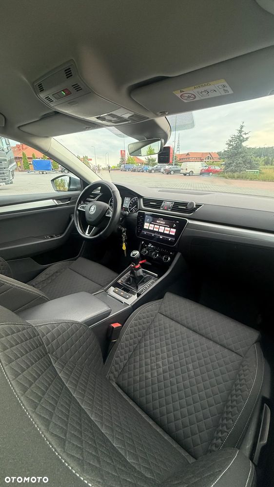 Skoda Superb 1.4 TSI ACT Ambition - 10