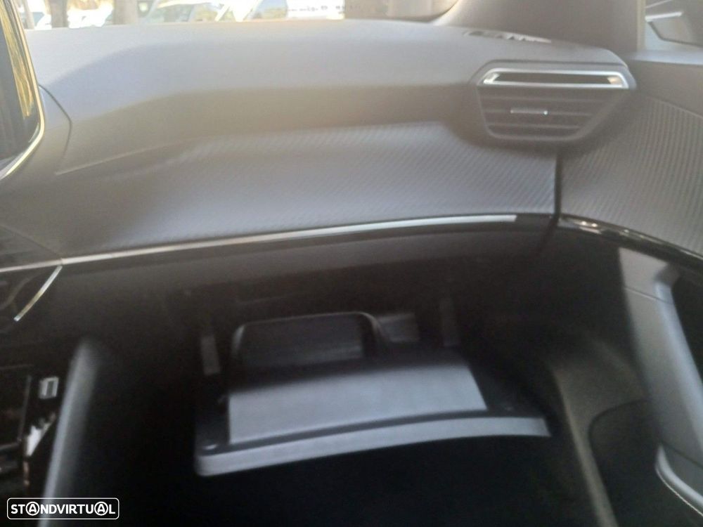 Peugeot 2008 1.2 Hybrid Allure e-DCS6 - 20