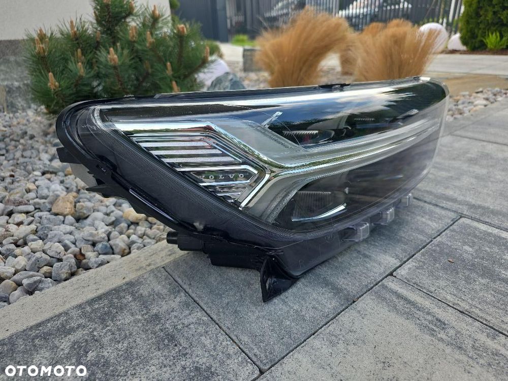 VOLVO XC40 Lampa prawa przód Full Led MID Led 32133578 2017-2021 - 4