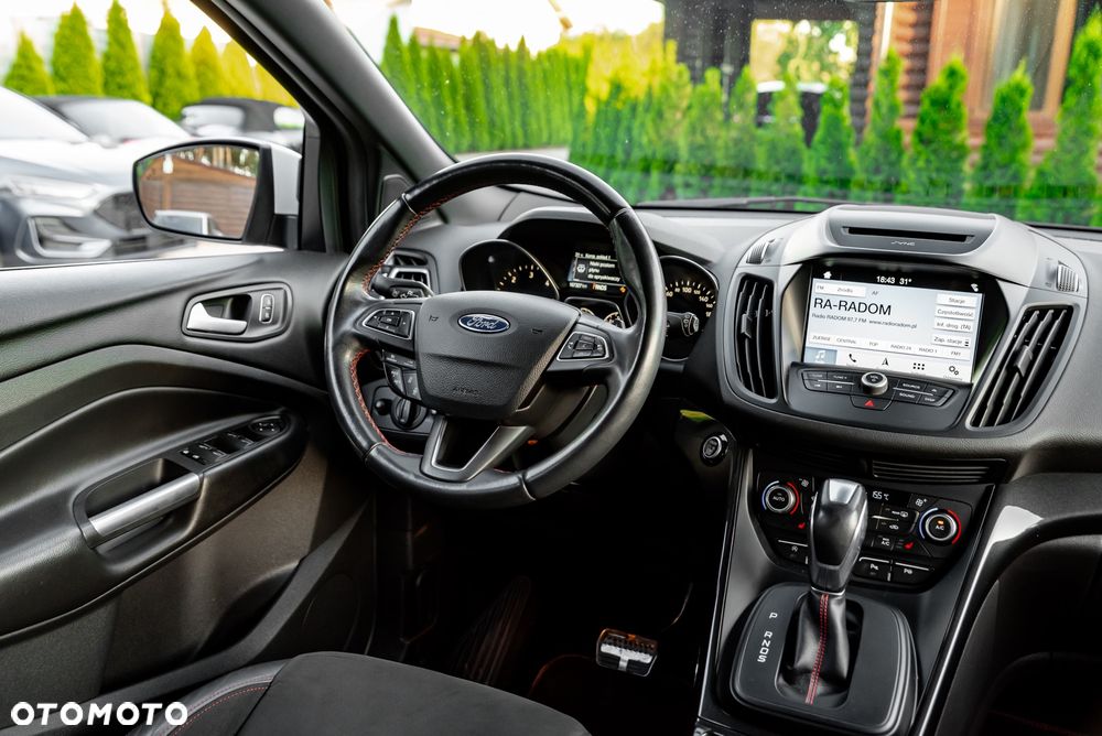 Ford Kuga 2.0 TDCi 4x4 ST-Line - 28