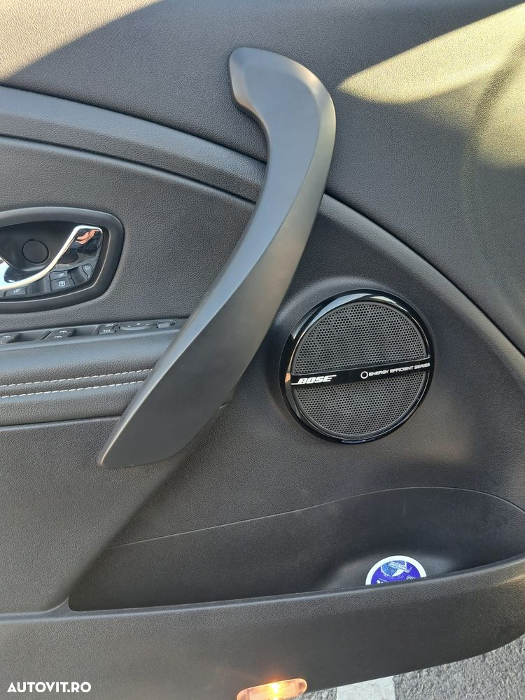 Renault Megane ENERGY dCi 130 BOSE EDITION - 11