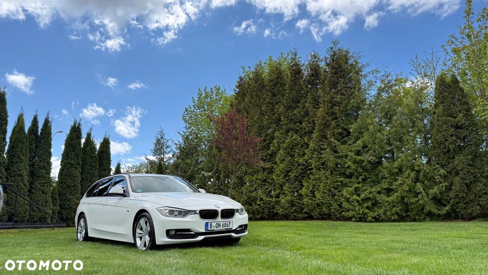 BMW Seria 3 318d - 16