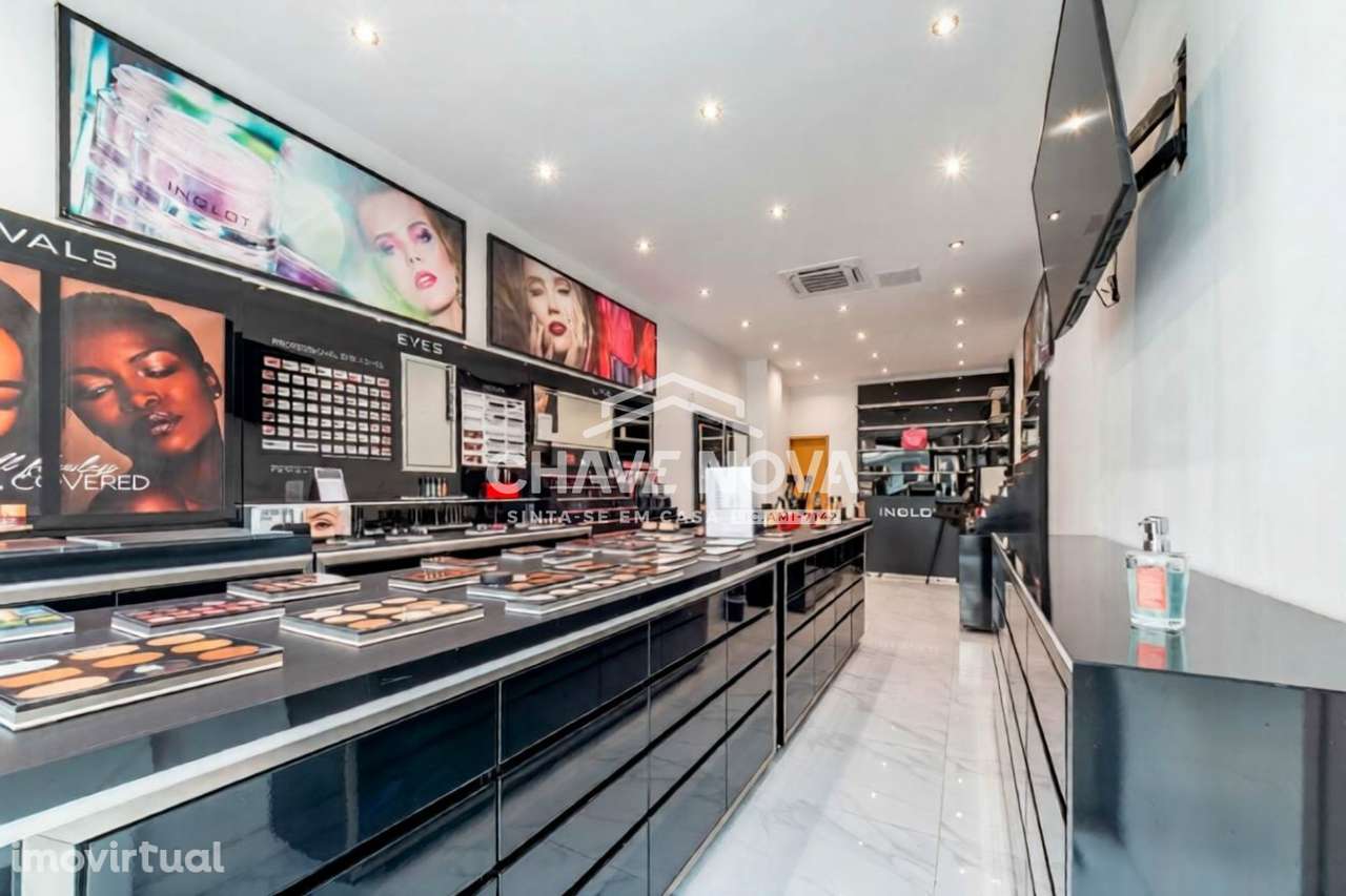 Loja c/ Montra em Matosinhos - Grande imagem: 2/16
