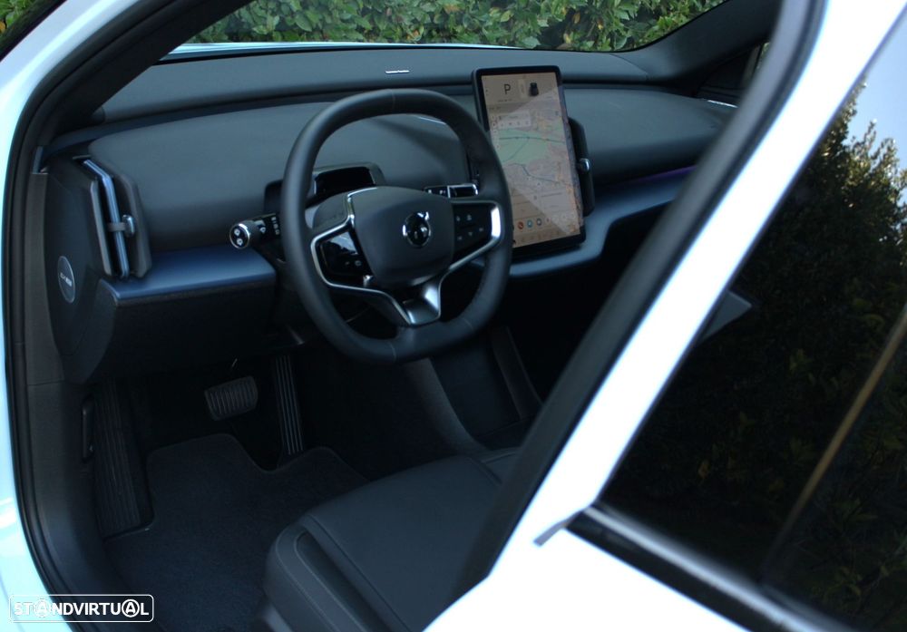 Volvo EX30 69 kWh Single Motor Extended Range Ultra - 45