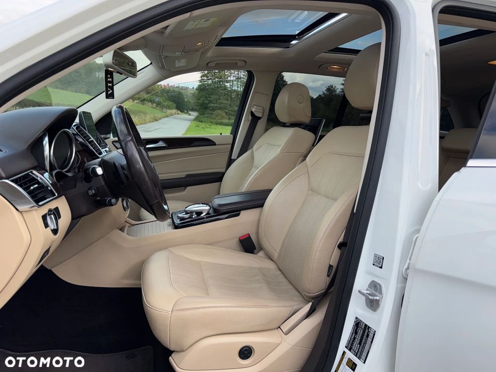 Mercedes-Benz GLE - 13