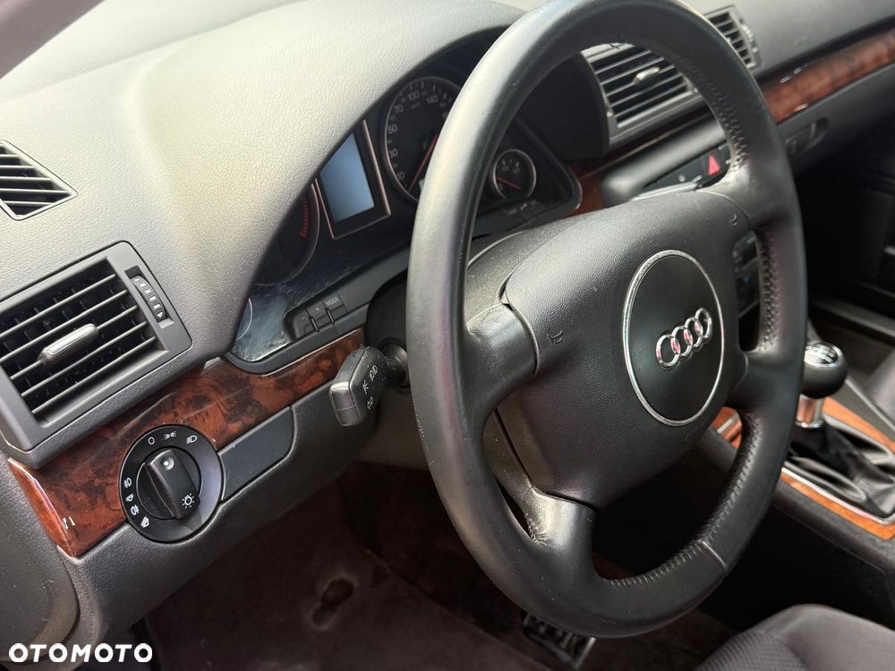 Audi A4 Limousine 2 - 17