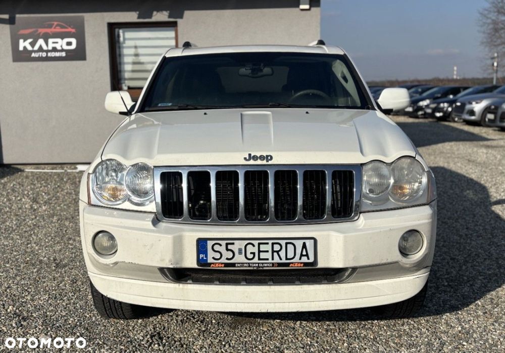 Jeep Grand Cherokee - 14