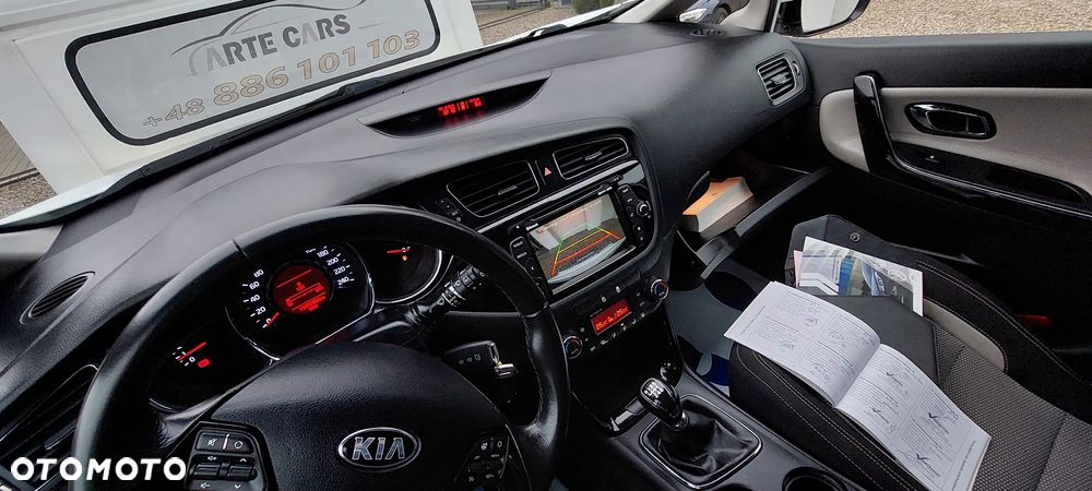 Kia Ceed 1.4 CVVT ISG Spirit - 32