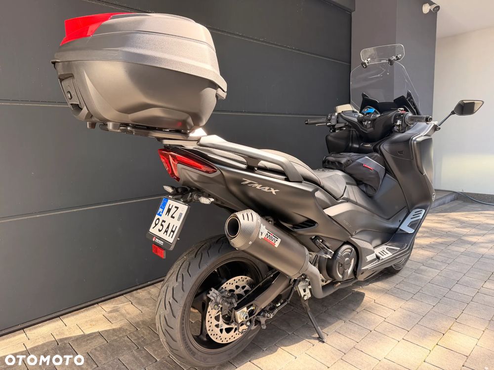Yamaha Tmax - 25