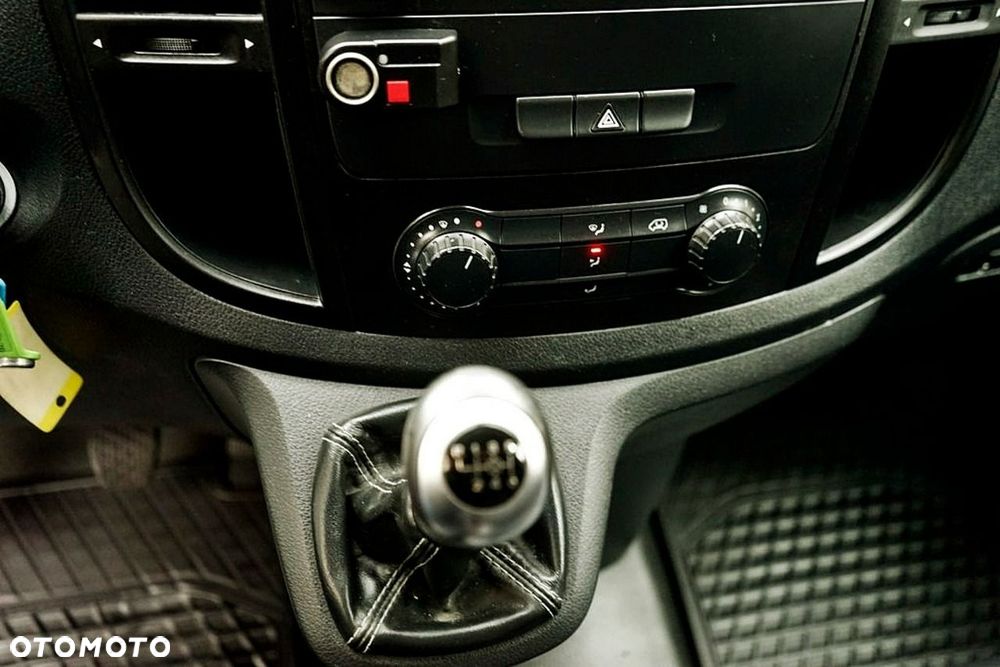 Mercedes-Benz Vito - 17