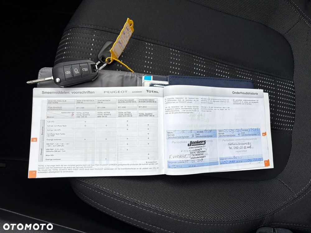 Peugeot 308 1.6 BlueHDi Allure S&S - 31