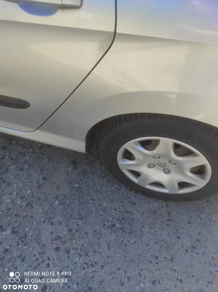 Peugeot 308 HDi FAP 90 Filou - 3