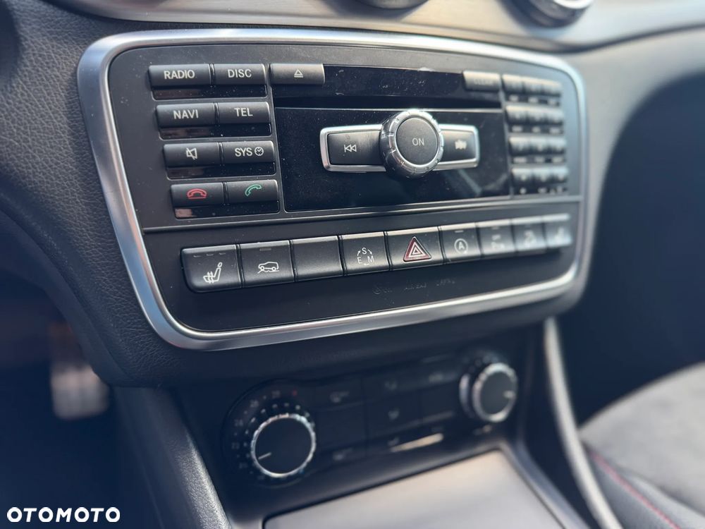Mercedes-Benz GLA 250 4-Matic - 17