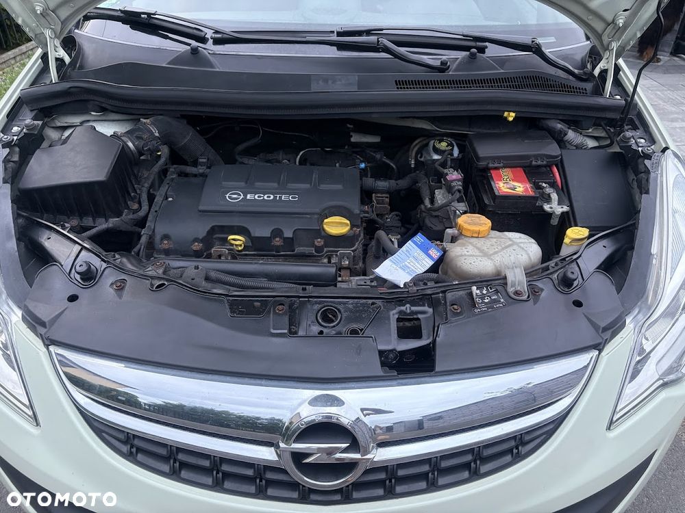 Opel Corsa 1.4 T Color Edition S&S - 28