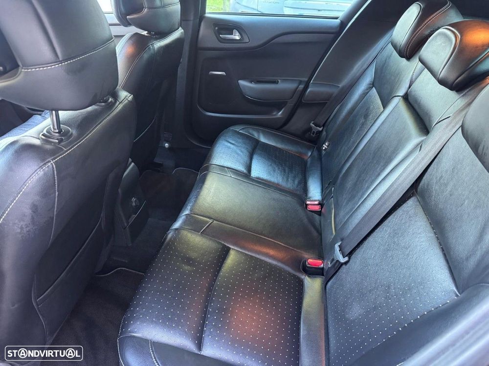 Citroën DS4 1.6 e-HDi So Chic CMP6 - 15