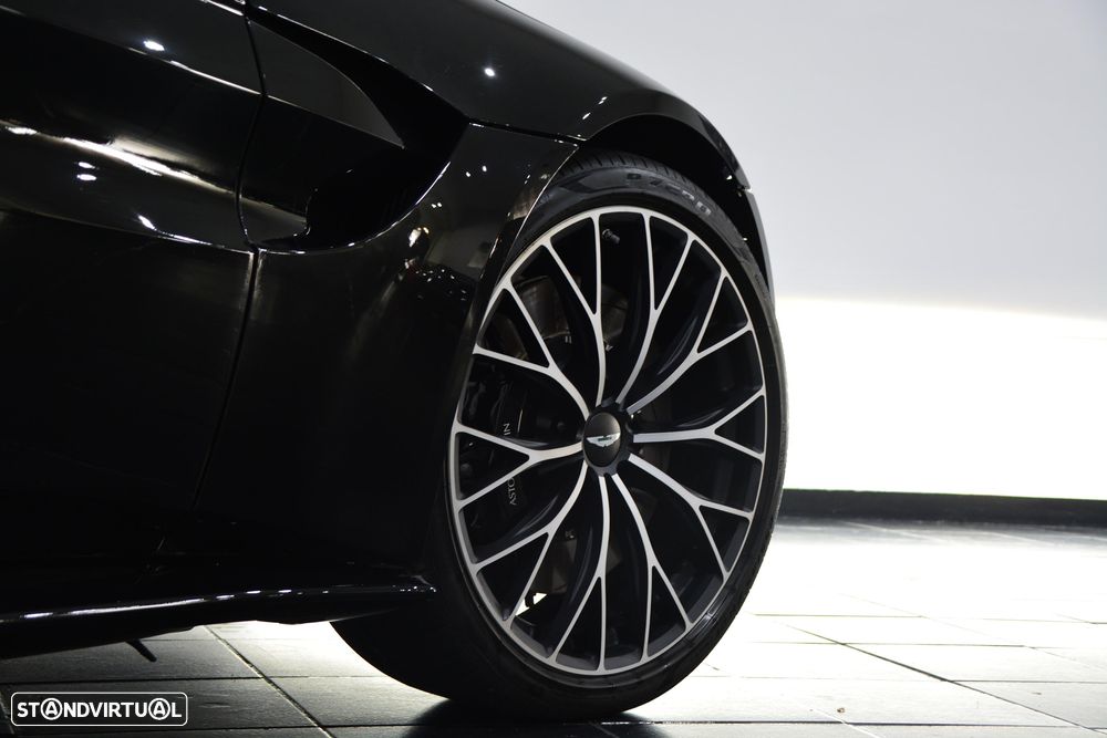 Aston Martin Vantage Coupe V8 - 10