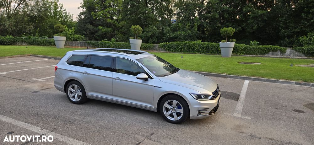 Volkswagen Passat - 13