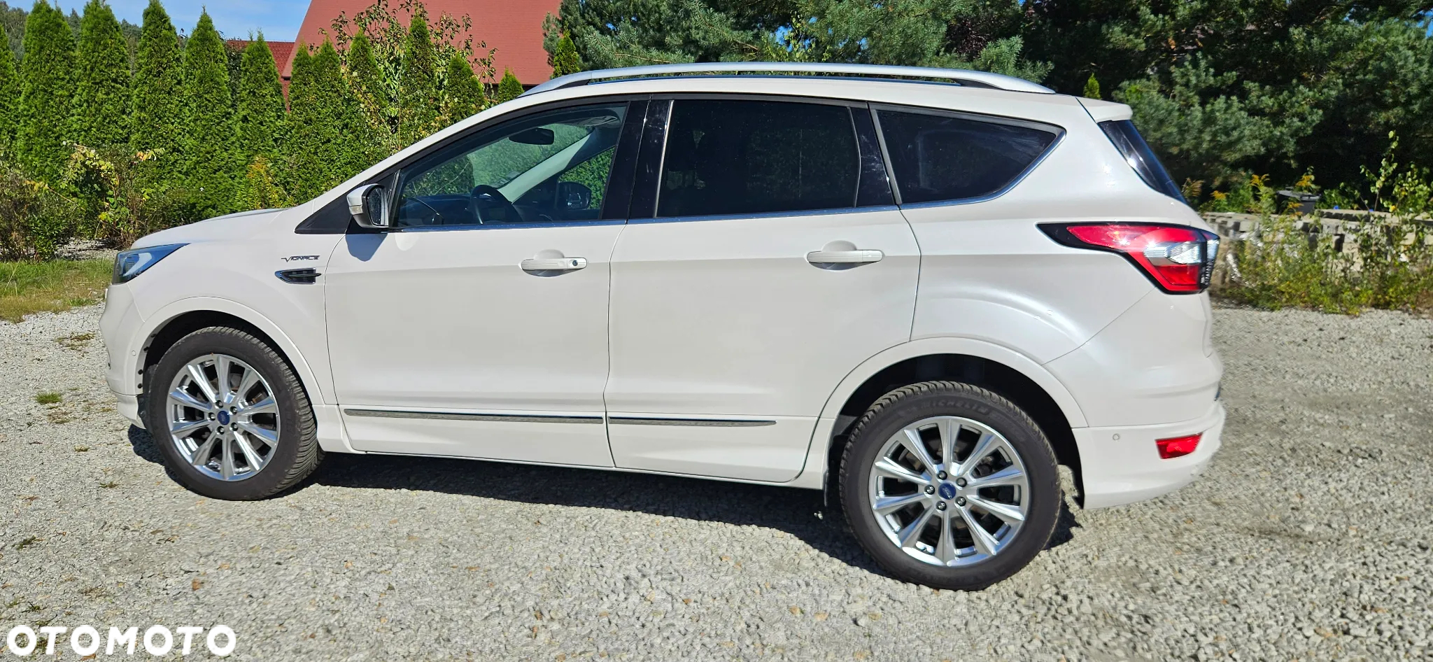 Ford Kuga 2.0 TDCi 2x4 Vignale - 10