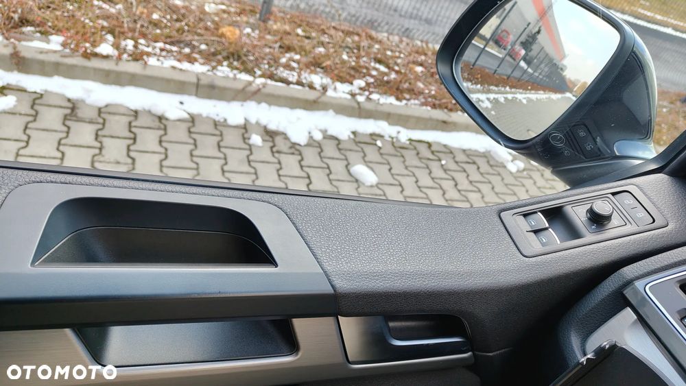 Volkswagen Multivan 2.0 TDI L1 Comfortline 4Motion DSG - 10