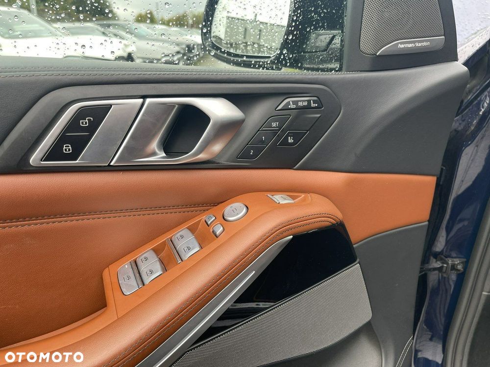 BMW X7 M60i xDrive - 15