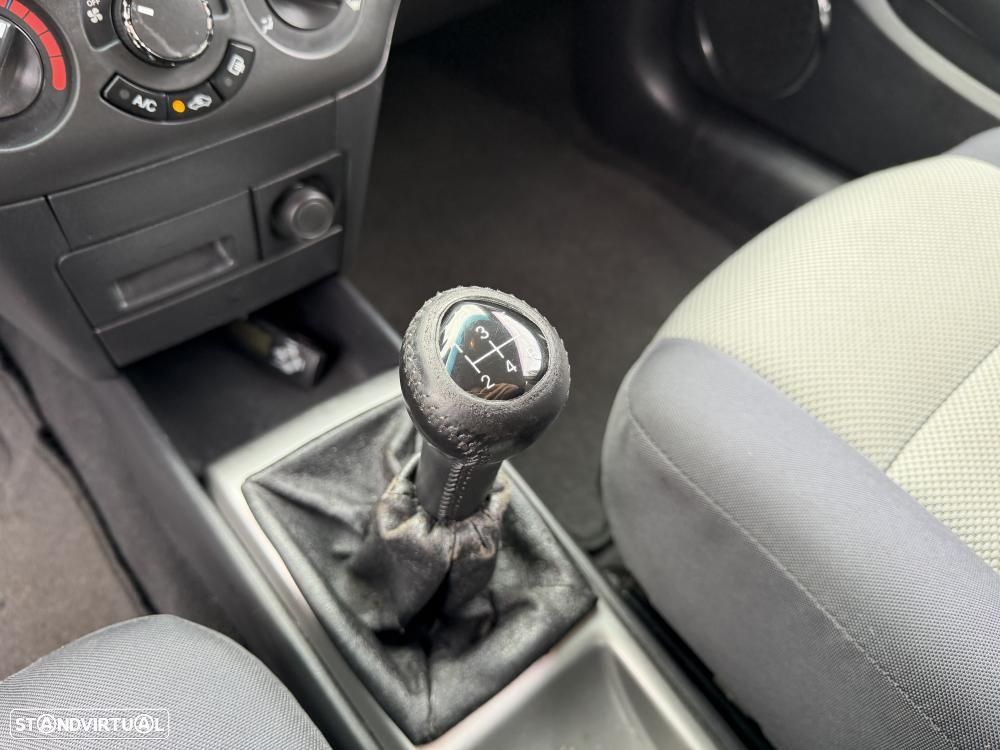 Chevrolet Aveo 1.2 LS - 15