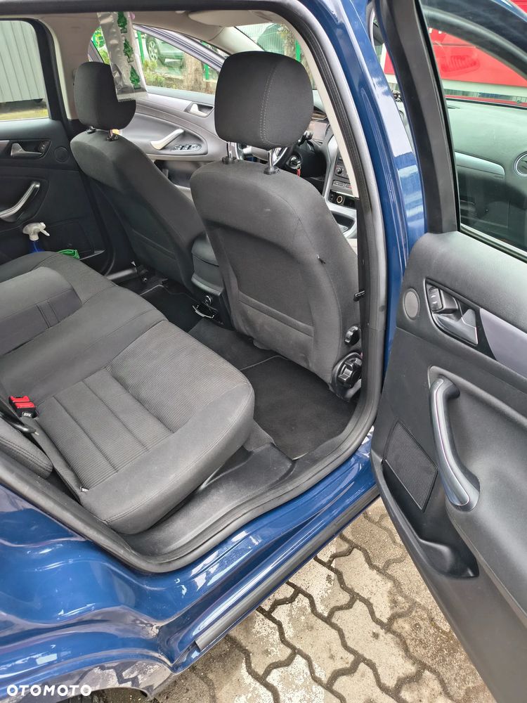 Ford Mondeo - 22
