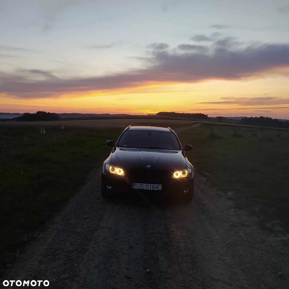 BMW Seria 3 318d - 17