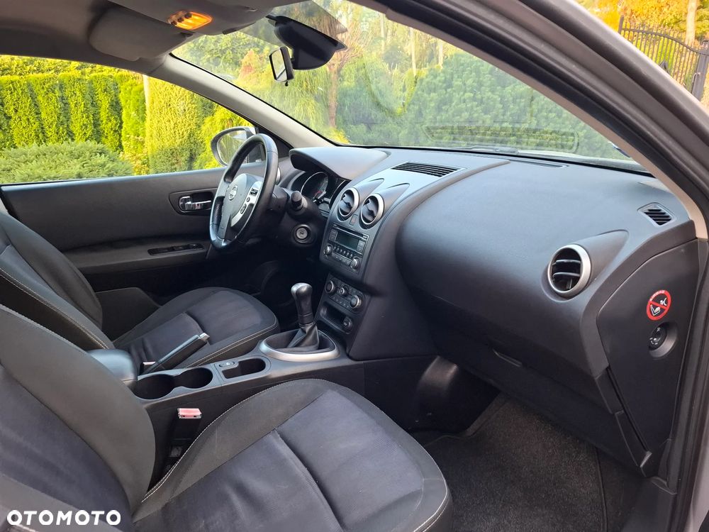 Nissan Qashqai 1.6 visia - 12