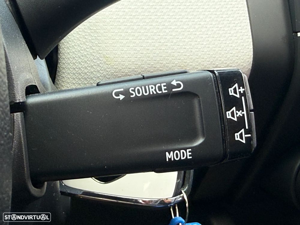Renault Clio 1.0 TCe Evolution Bi-Fuel - 29