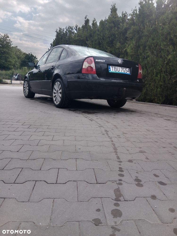 Volkswagen Passat - 3