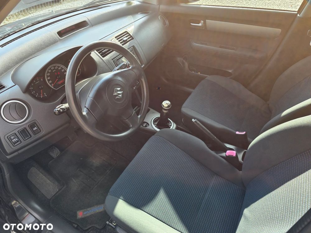 Suzuki Swift 1.3 Club dance - 14