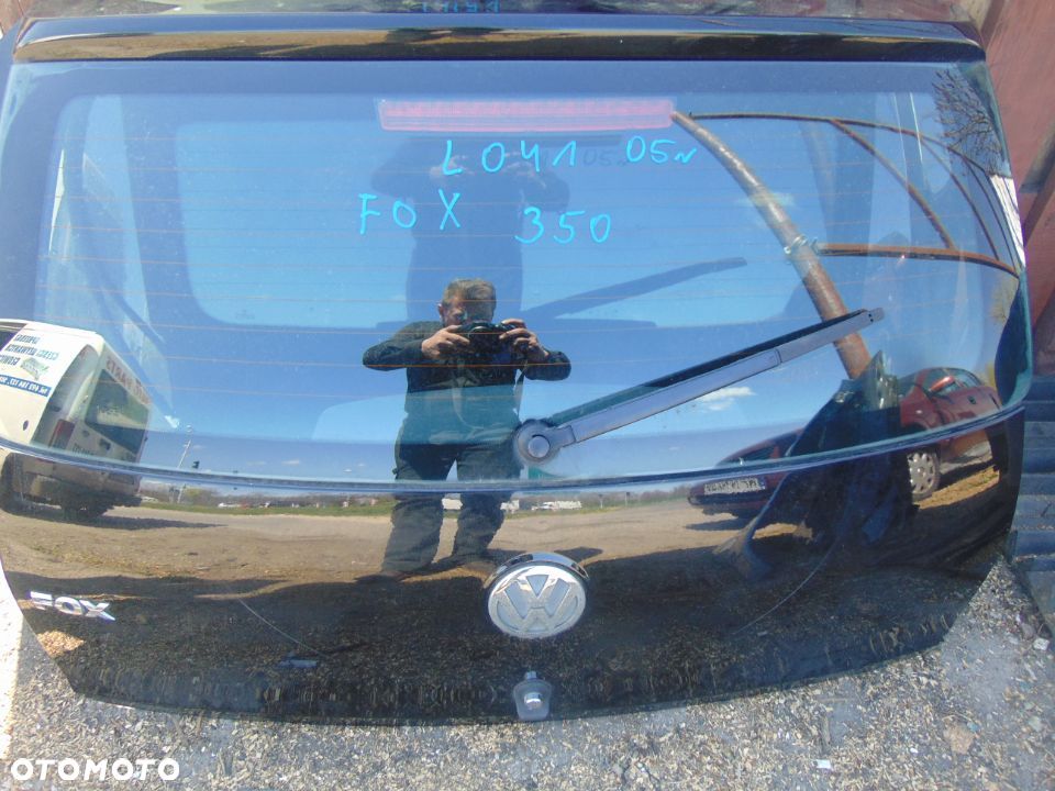 klapa  VW Fox 2005 rok kod lo41 - 1