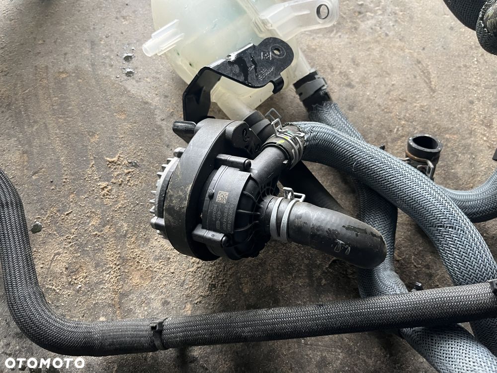 Węże wody przewody Renault Austral 1.2 E-TECH - 8
