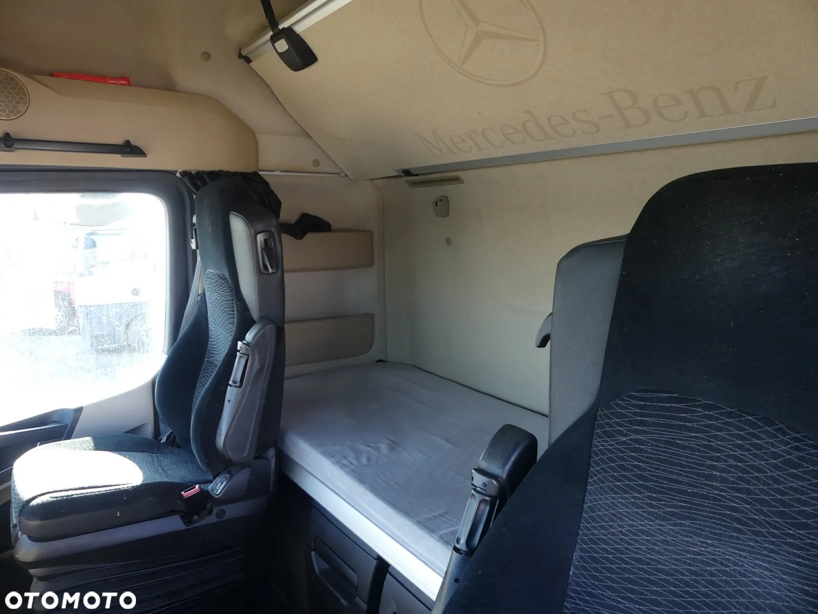 Mercedes-Benz Actros - 6