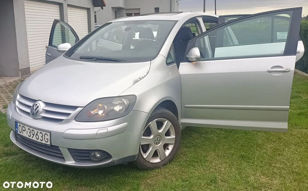 Volkswagen Golf Plus 2.0 TDI Comfortline DSG - 2