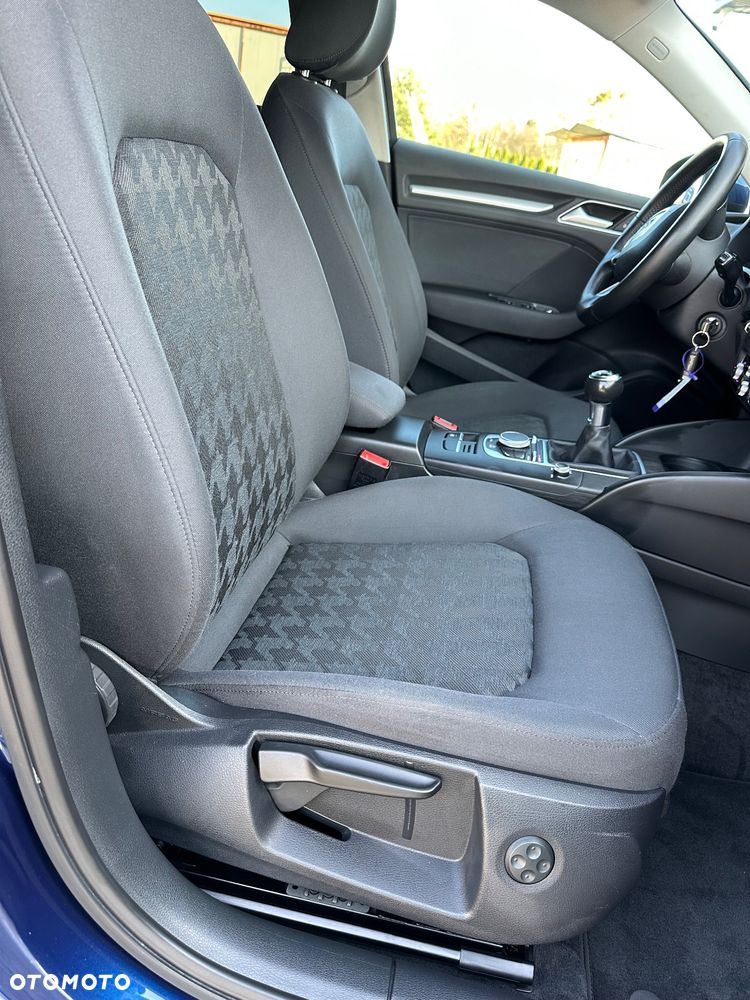 Audi A3 Sportback - 18