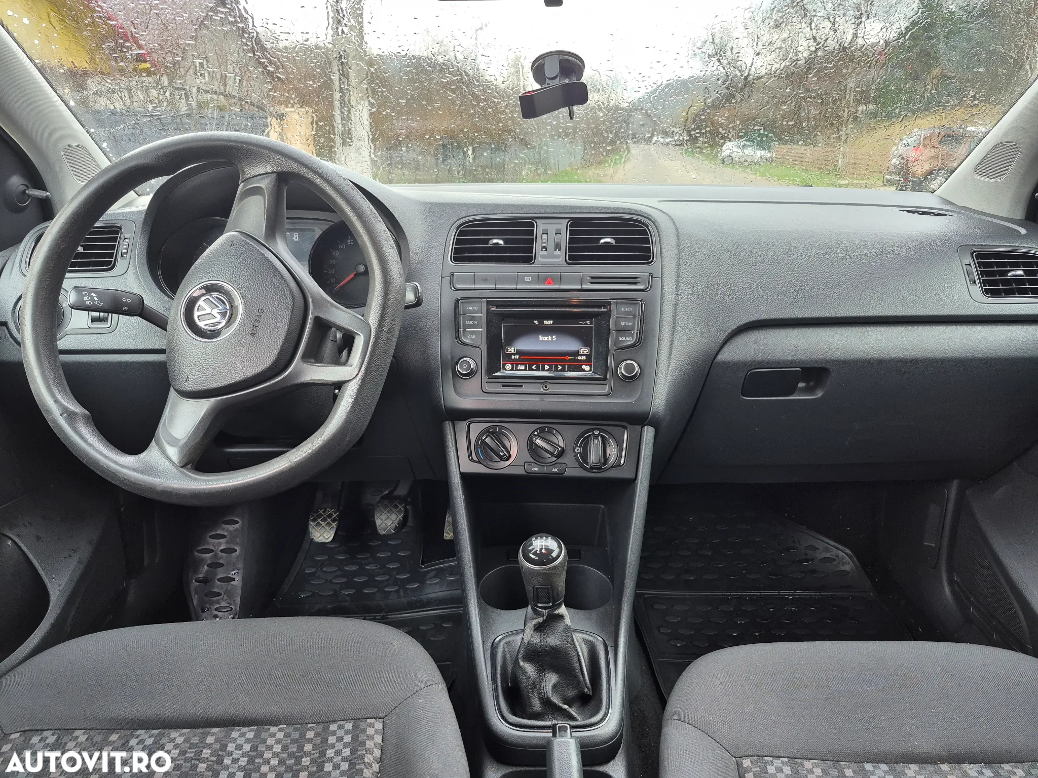 Volkswagen Polo - 8