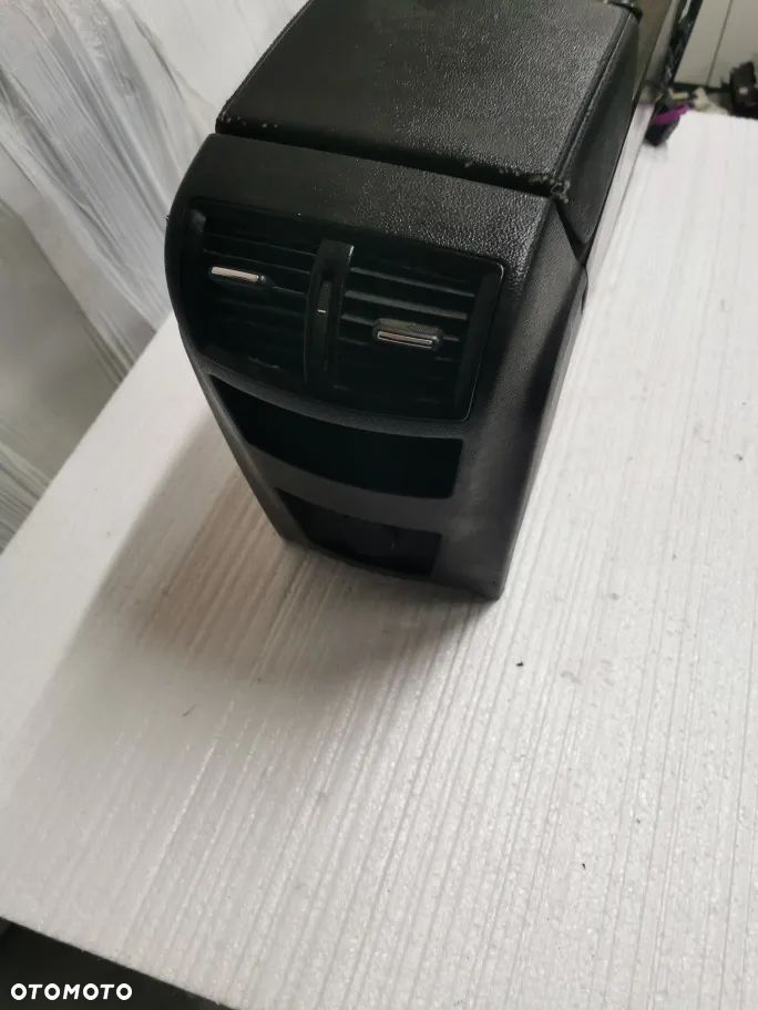 Opel Insygnia podłokietnik - 2