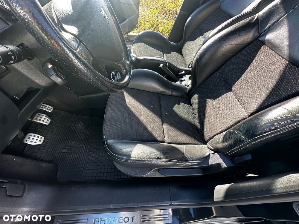 Peugeot 207 1.6 Sporty - 10