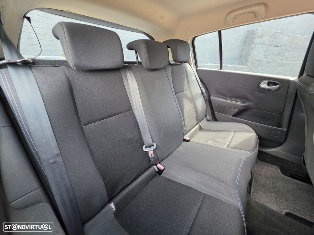 Renault Mégane 1.5 dCi Dynamique - 7