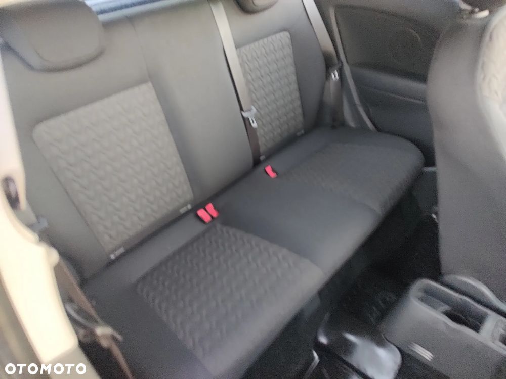 Opel Corsa - 27