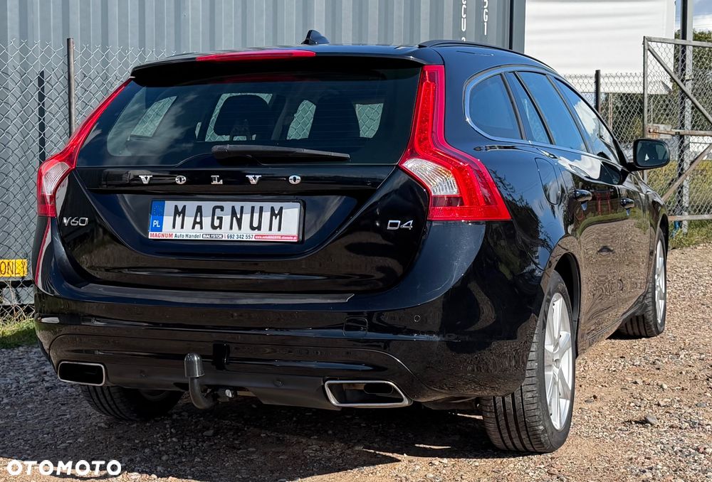 Volvo V60 D4 Drive-E Momentum - 35
