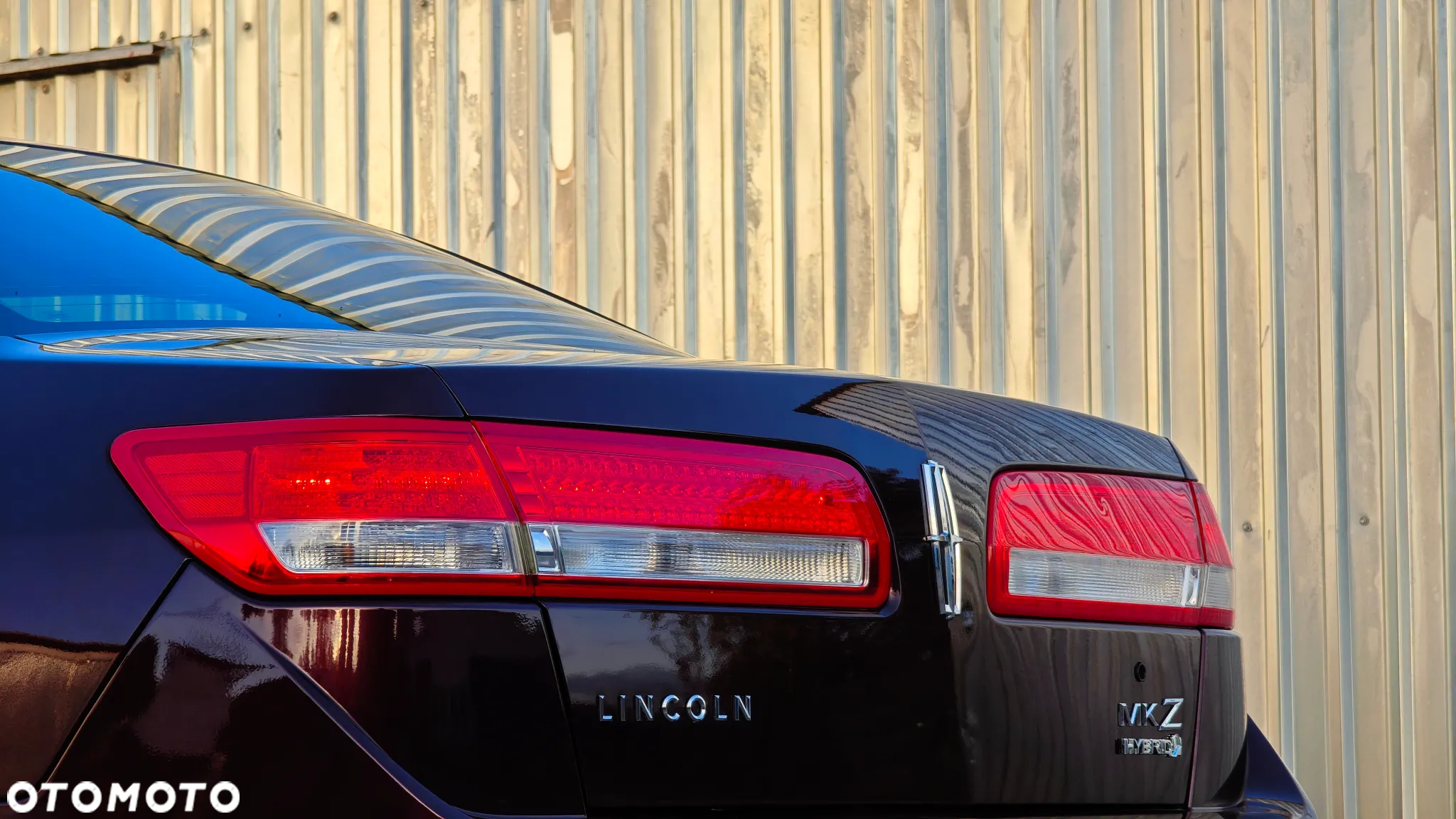 Lincoln MKZ - 25