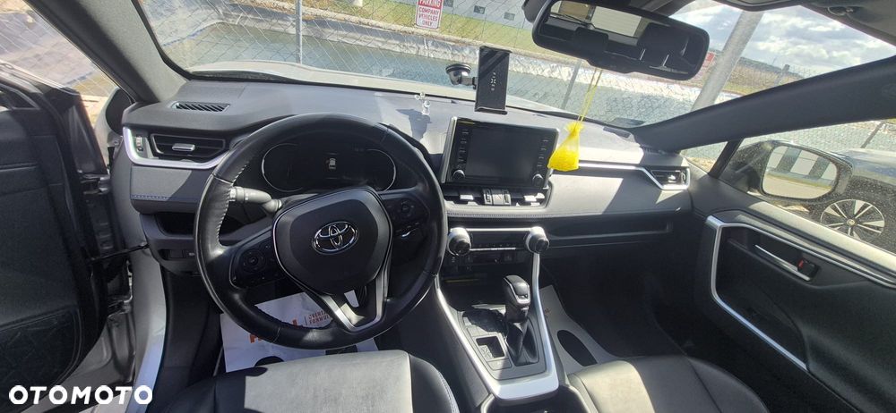 Toyota RAV4 Hybrid Selection 4x2 - 11