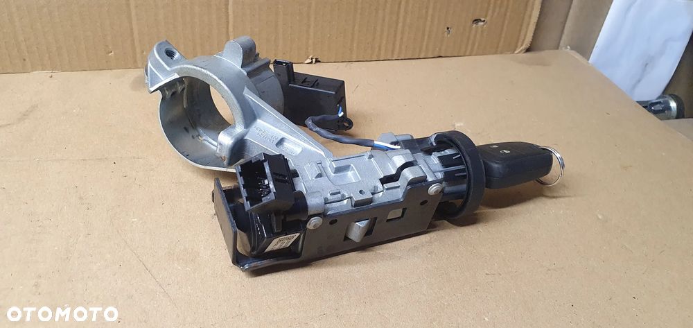 Stacyjka kluczyk moduł pętla Opel Zafira C 13500157 20939745 - 2